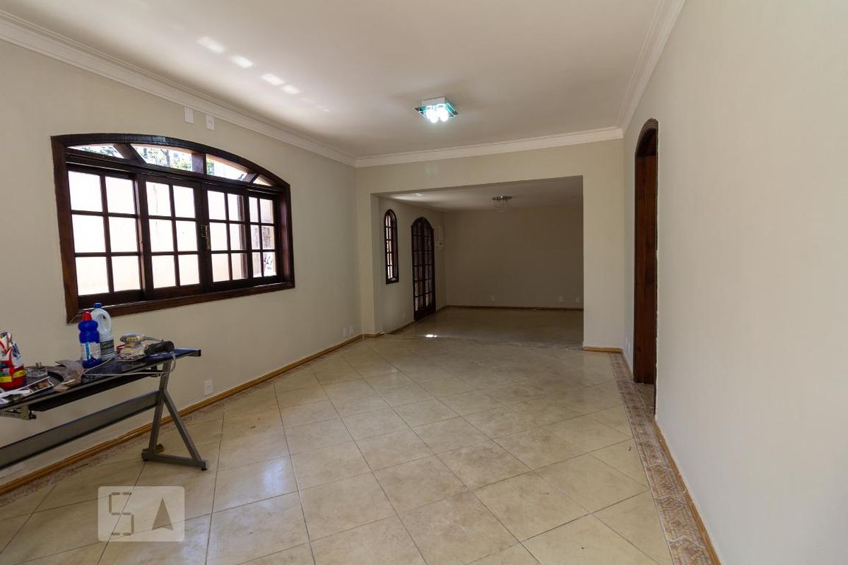 Casa, 5 quartos, 330 m² - Foto 2