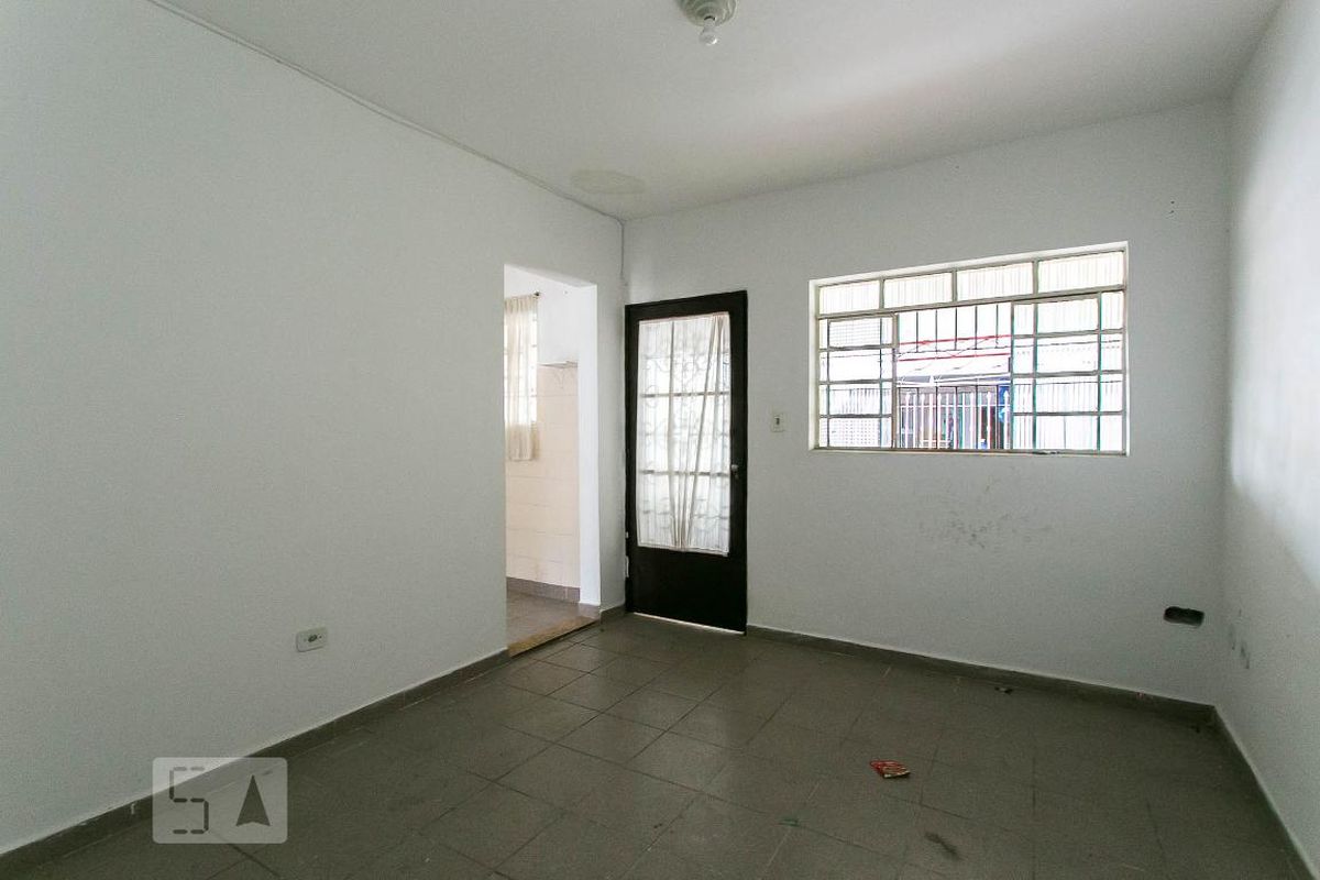 Casa, 1 quarto, 194 m² - Foto 2