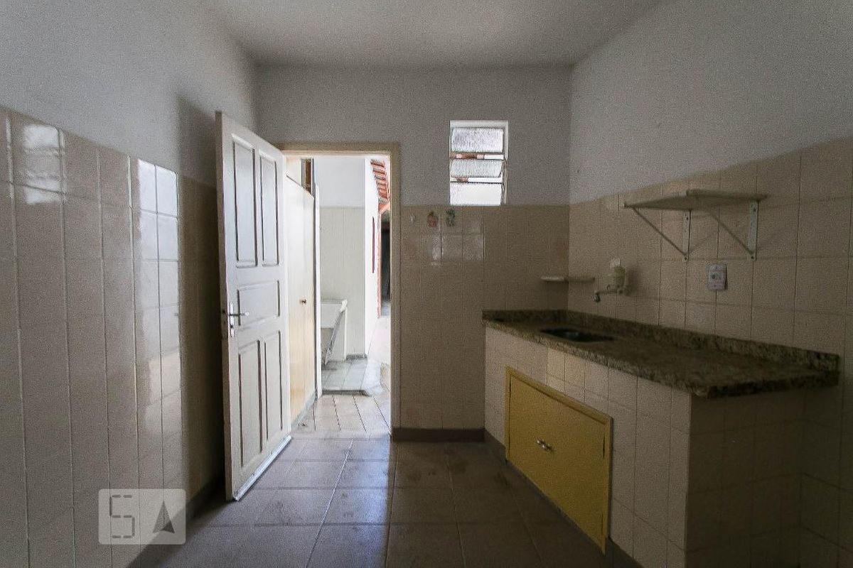 Casa, 1 quarto, 194 m² - Foto 34