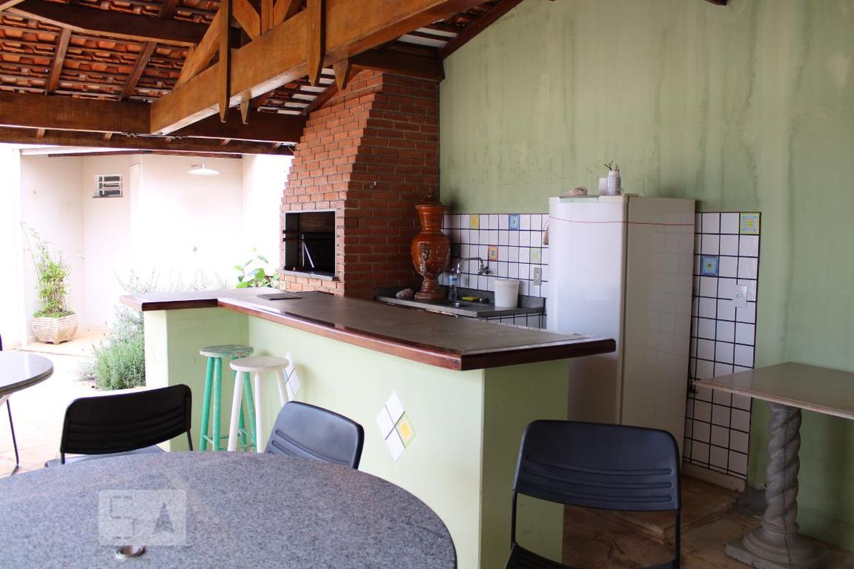 Casa à Venda - Vila Brandina, 3 Quartos,  380 m2 em , Campinas - sp | SoloBR