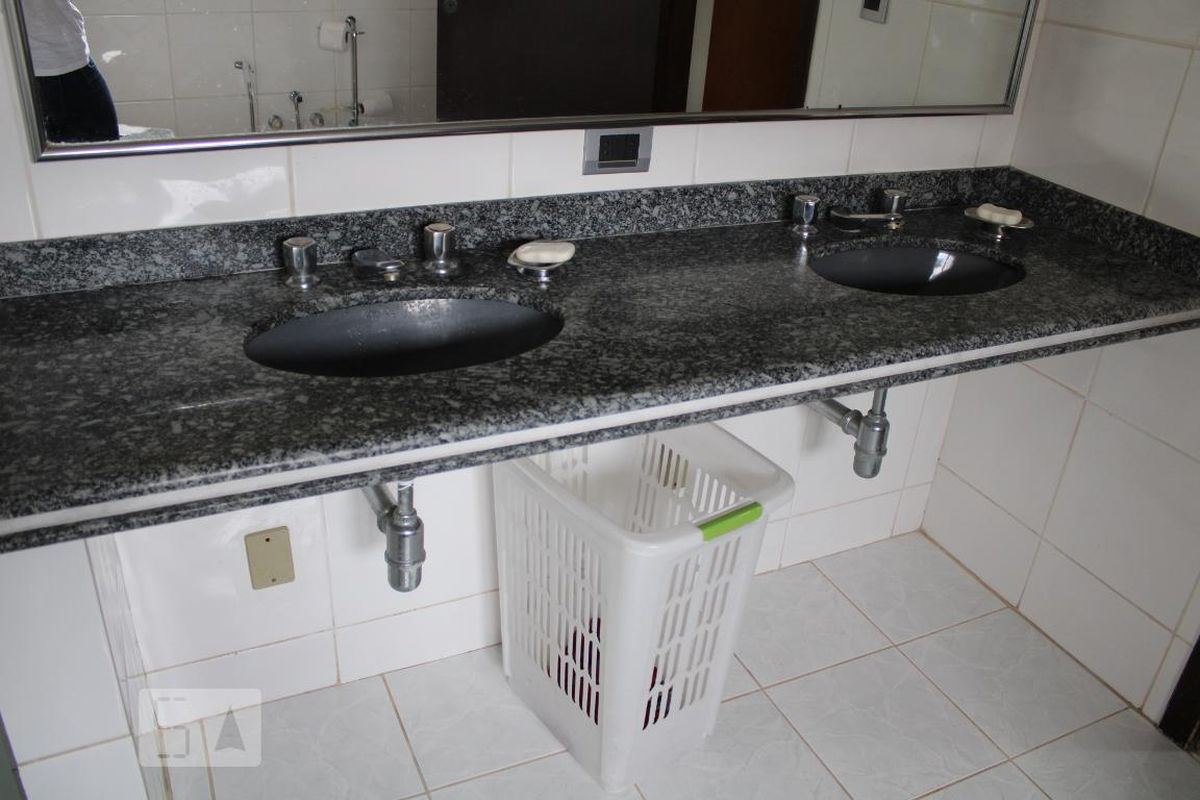 Casa à Venda - Vila Brandina, 3 Quartos,  380 m2 em , Campinas - sp | SoloBR