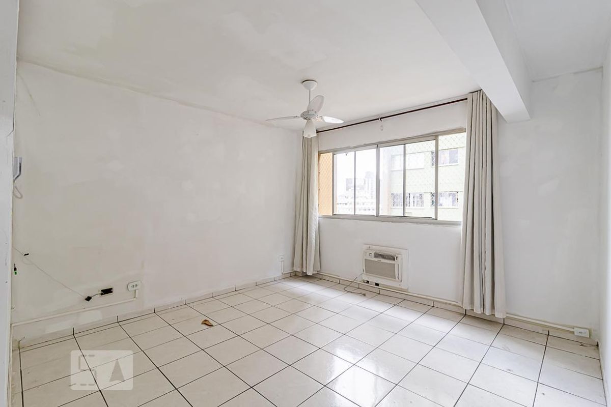 Apartamento, 1 quarto, 42 m² - Foto 2