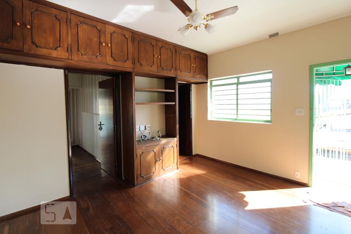 Casa à Venda - Centro, 4 Quartos,  181 m2 em , Campinas - sp | SoloBR