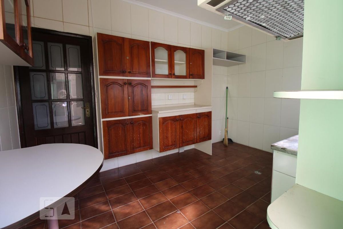 Casa à Venda - Centro, 4 Quartos,  181 m2 em , Campinas - sp | SoloBR