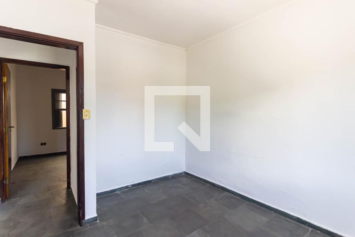 Casa, 2 quartos, 350 m² - Foto 17