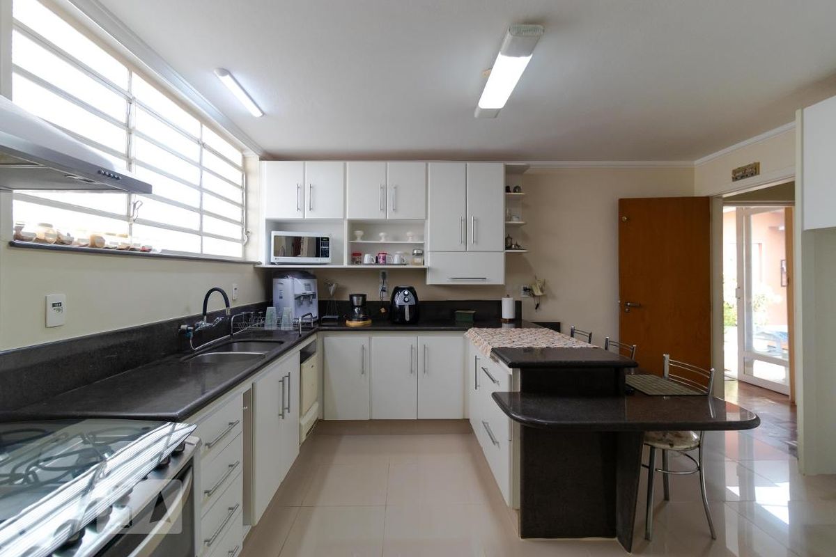 Casa à Venda - Taquaral, 5 Quartos,  400 m2 em , Campinas - sp | SoloBR