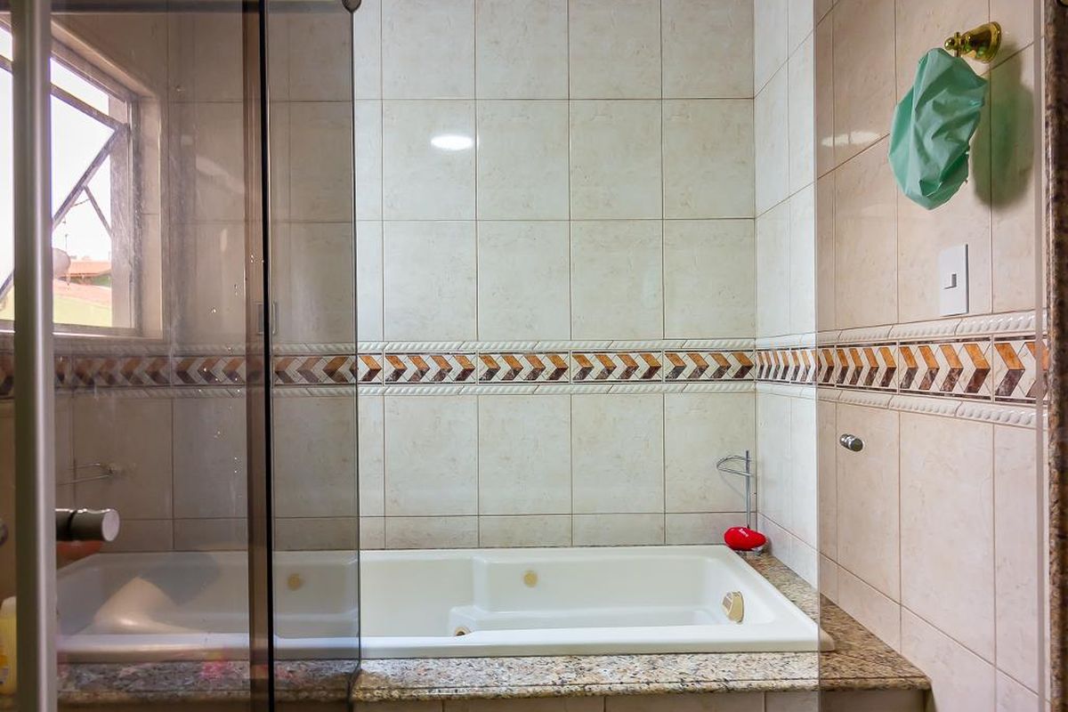 Casa, 3 quartos, 290 m² - Foto 52