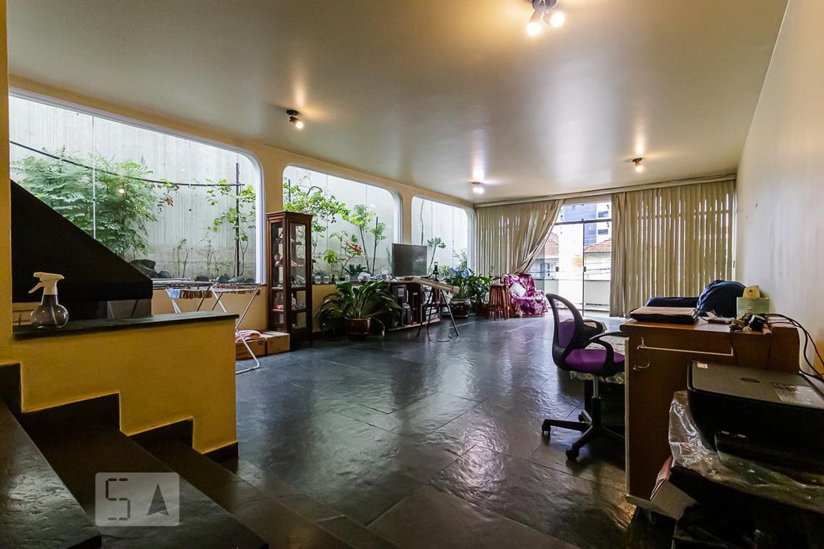 Casa, 3 quartos, 200 m² - Foto 1