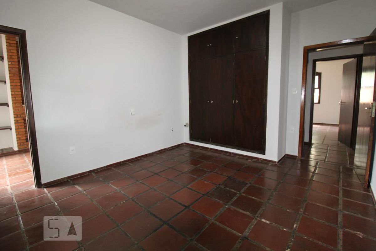 Casa à Venda - Barão Geraldo - Centro, 5 Quartos,  287 m2 em , Campinas - sp | SoloBR