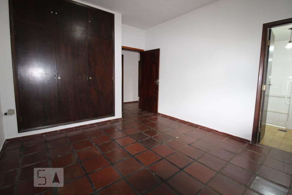 Casa à Venda - Barão Geraldo - Centro, 5 Quartos,  287 m2 em , Campinas - sp | SoloBR