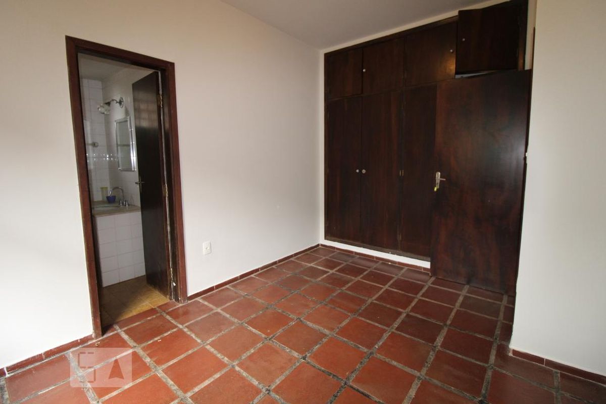 Casa à Venda - Barão Geraldo - Centro, 5 Quartos,  287 m2 em , Campinas - sp | SoloBR