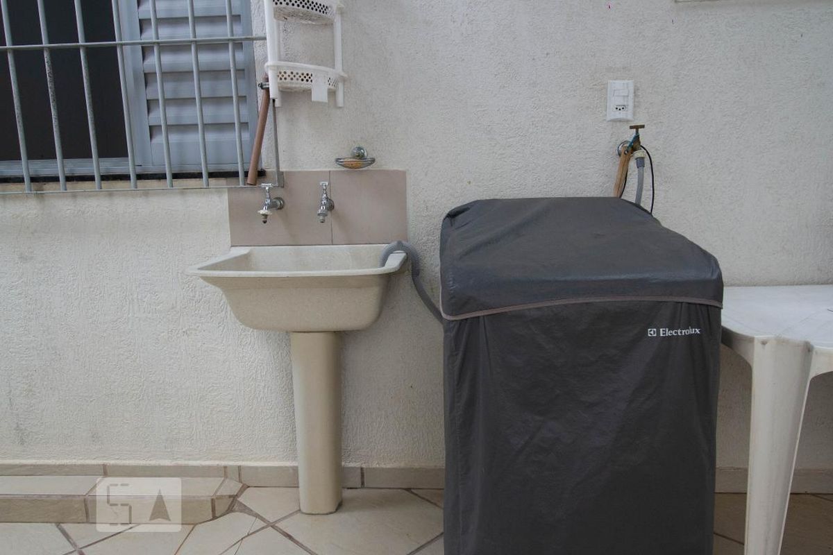 Casa à Venda - Jardim do Lago, 3 Quartos,  180 m2 em , Campinas - sp | SoloBR