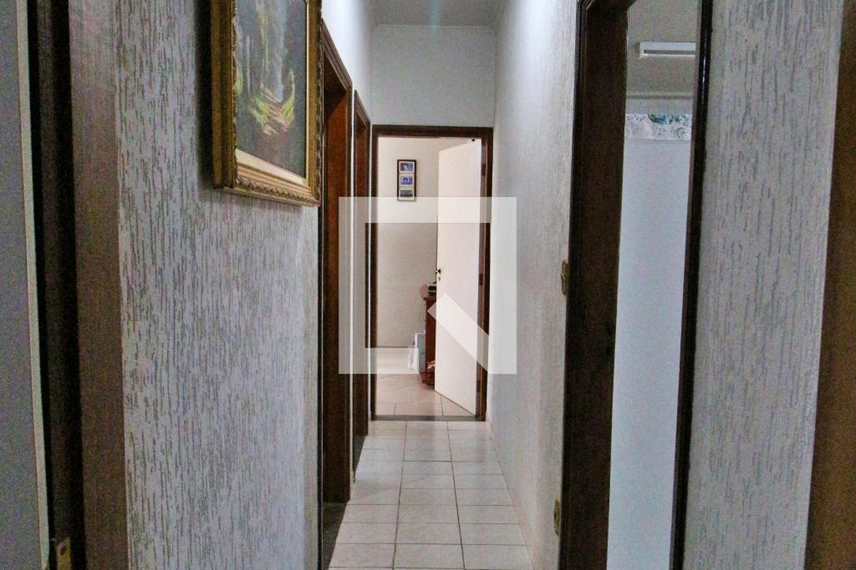Casa à Venda - Jardim do Lago, 3 Quartos,  180 m2 em , Campinas - sp | SoloBR