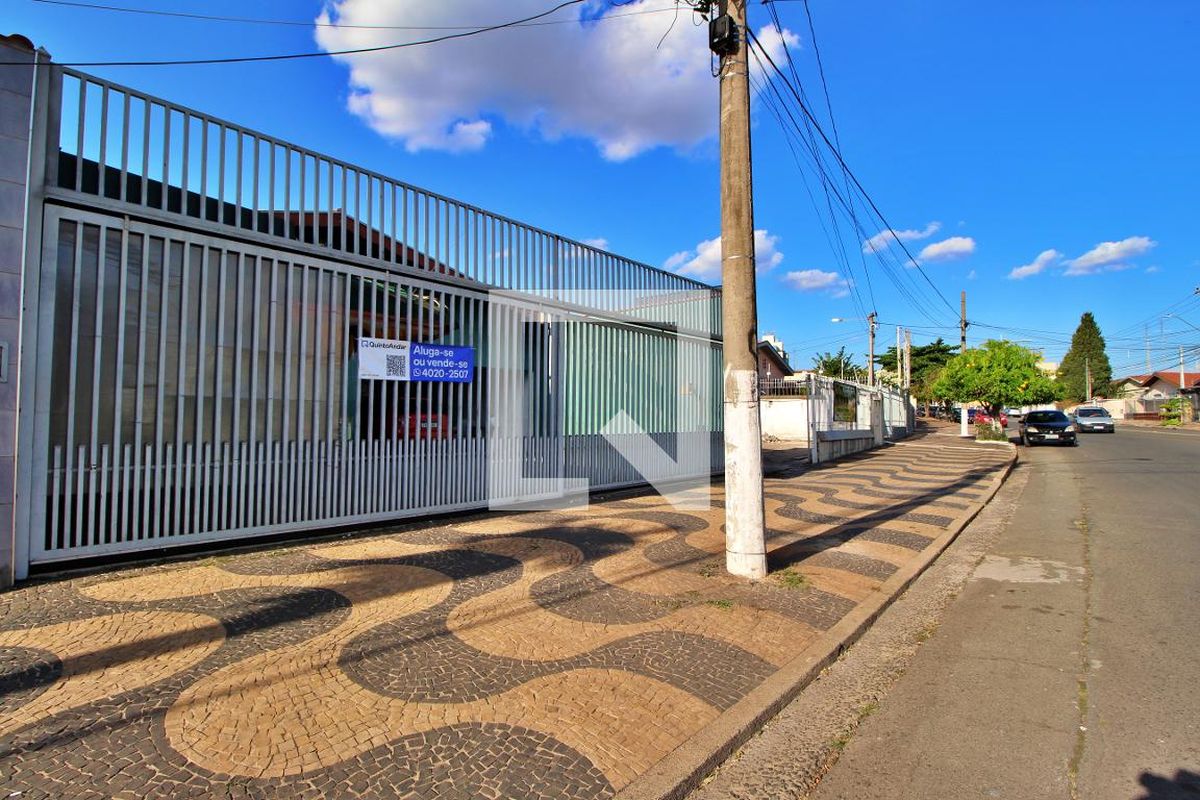 Casa à Venda - Jardim do Lago, 3 Quartos,  180 m2 em , Campinas - sp | SoloBR