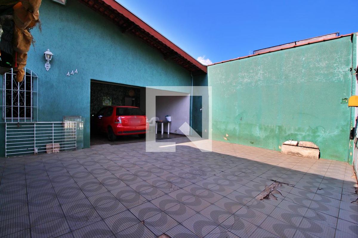 Casa à Venda - Jardim do Lago, 3 Quartos,  180 m2 em , Campinas - sp | SoloBR