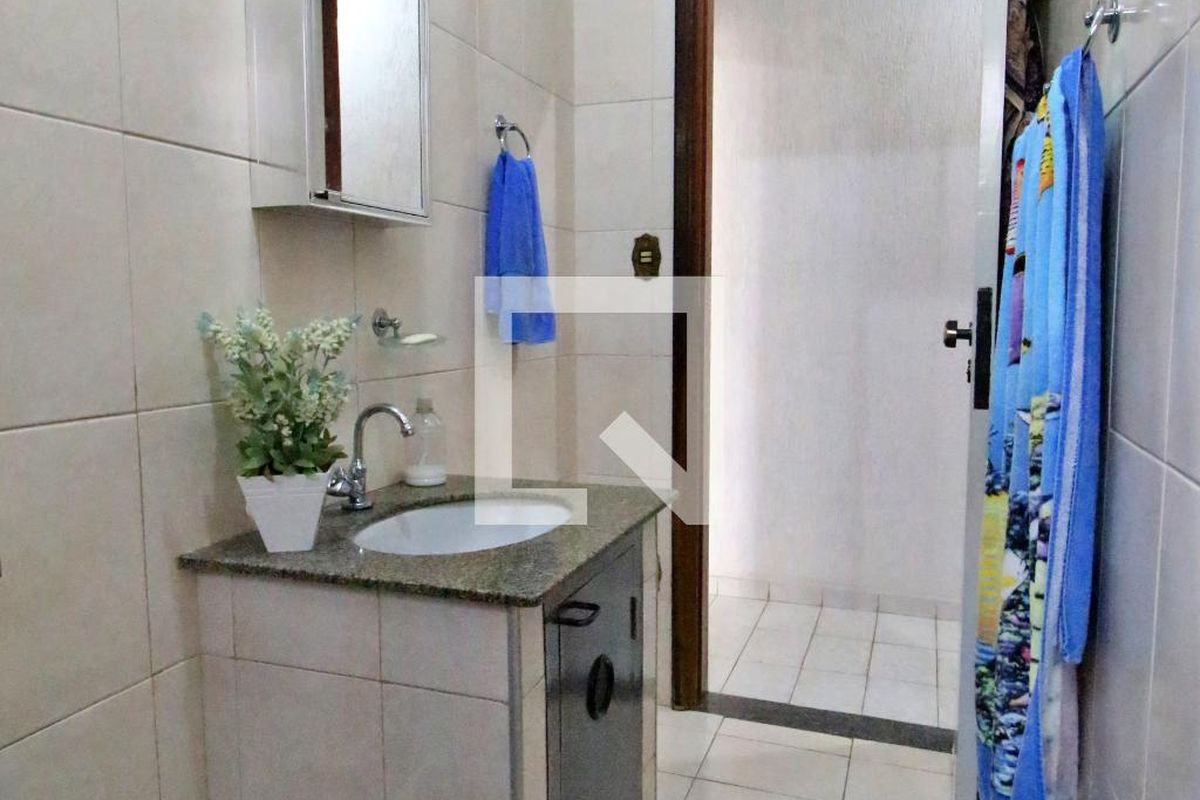Casa à Venda - Jardim do Lago, 3 Quartos,  180 m2 em , Campinas - sp | SoloBR