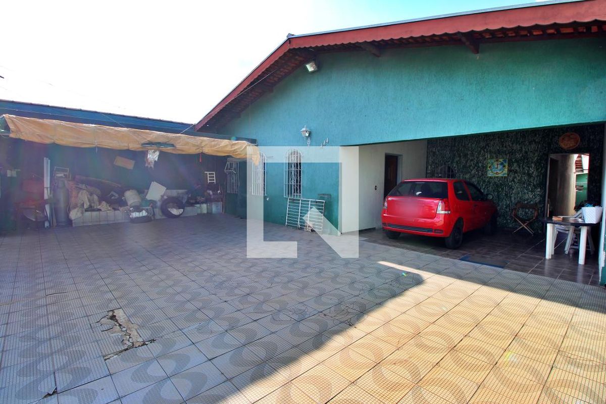 Casa à Venda - Jardim do Lago, 3 Quartos,  180 m2 em , Campinas - sp | SoloBR