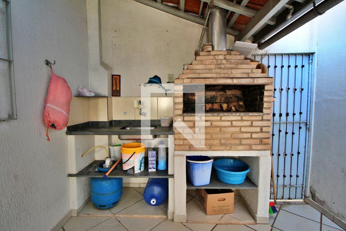 Casa à Venda - Jardim do Lago, 3 Quartos,  180 m2 em , Campinas - sp | SoloBR