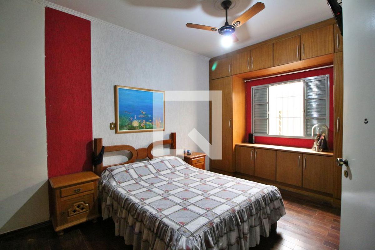 Casa à Venda - Jardim do Lago, 3 Quartos,  180 m2 em , Campinas - sp | SoloBR