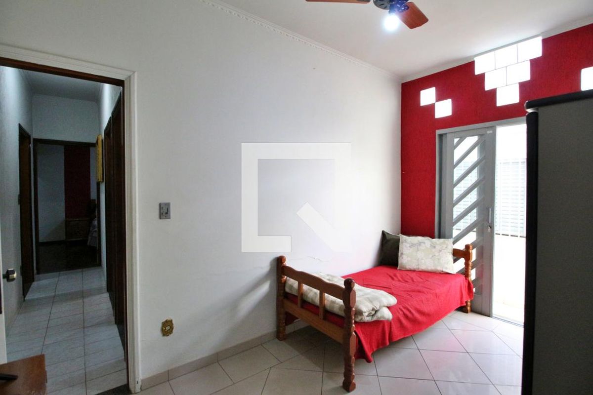 Casa à Venda - Jardim do Lago, 3 Quartos,  180 m2 em , Campinas - sp | SoloBR