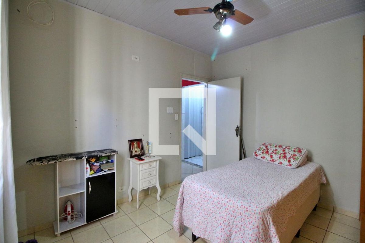 Casa à Venda - Jardim do Lago, 3 Quartos,  180 m2 em , Campinas - sp | SoloBR