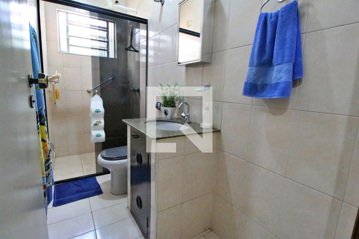 Casa à Venda - Jardim do Lago, 3 Quartos,  180 m2 em , Campinas - sp | SoloBR