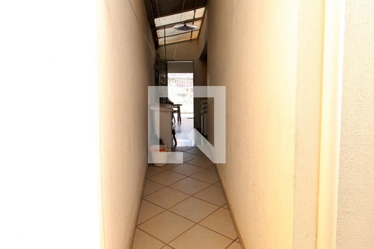 Casa à Venda - Jardim do Lago, 3 Quartos,  180 m2 em , Campinas - sp | SoloBR