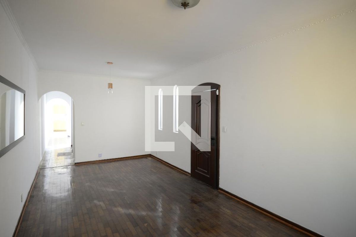 Casa, 4 quartos, 230 m² - Foto 3