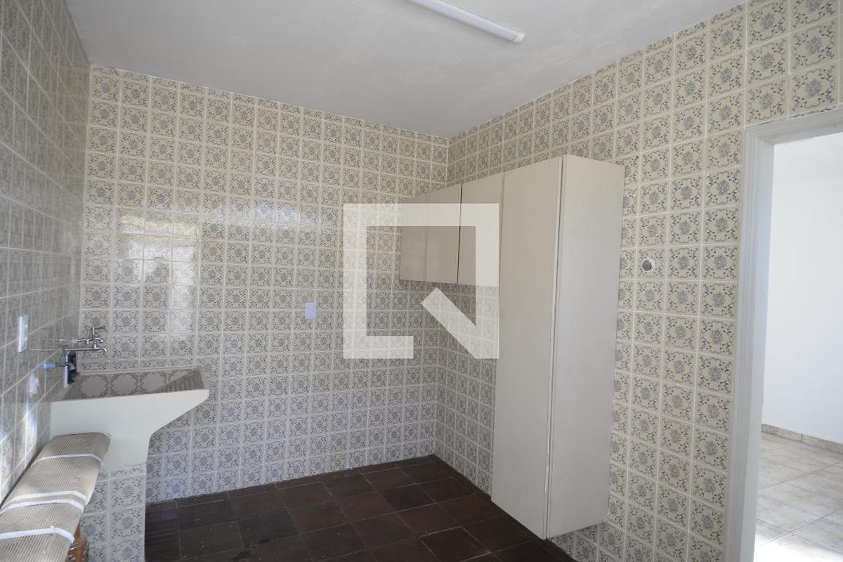Casa, 4 quartos, 230 m² - Foto 57