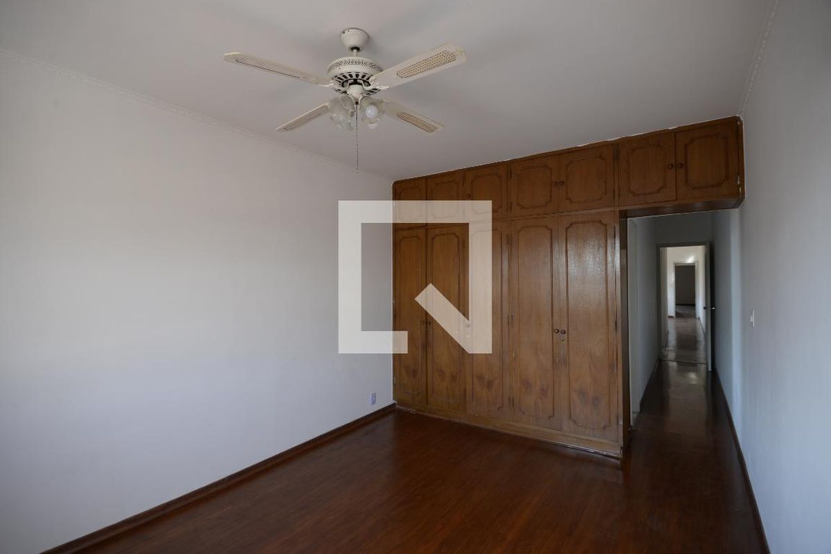 Casa, 4 quartos, 230 m² - Foto 34