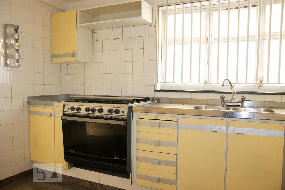 Casa à Venda - Vila Brandina, 4 Quartos,  600 m2 em , Campinas - sp | SoloBR