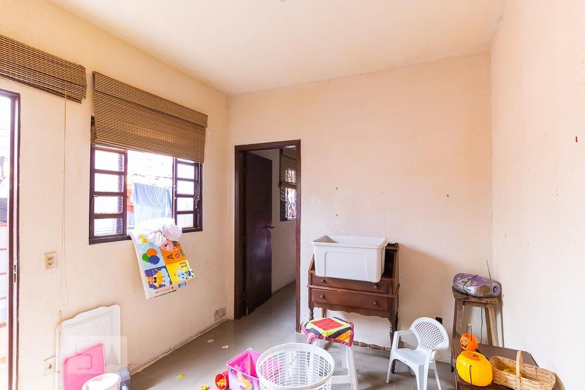 Casa à Venda - Taquaral, 4 Quartos,  214 m2 em , Campinas - sp | SoloBR