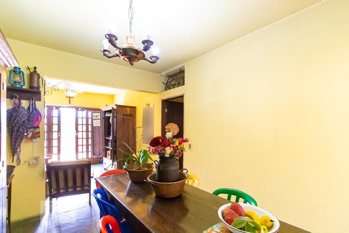 Casa à Venda - Taquaral, 4 Quartos,  214 m2 em , Campinas - sp | SoloBR