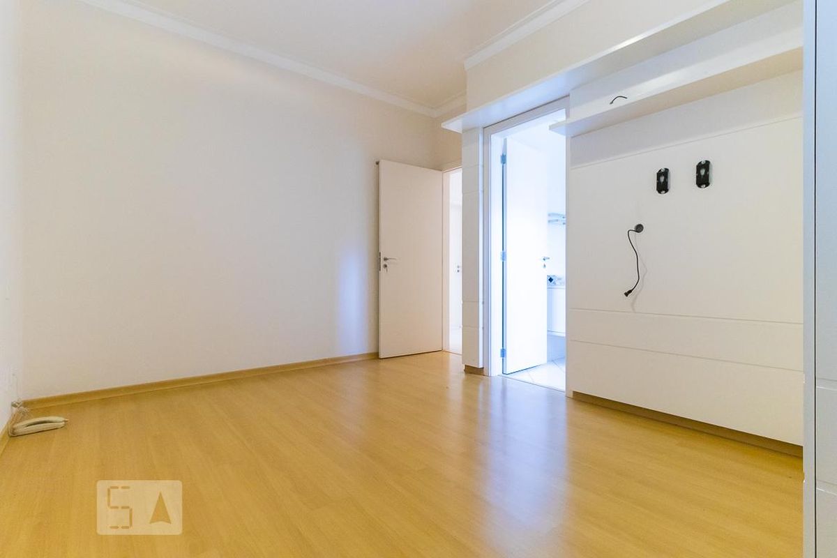 Casa à Venda - Lot. Alphaville Campinas, 6 Quartos,  498 m2 em , Campinas - sp | SoloBR