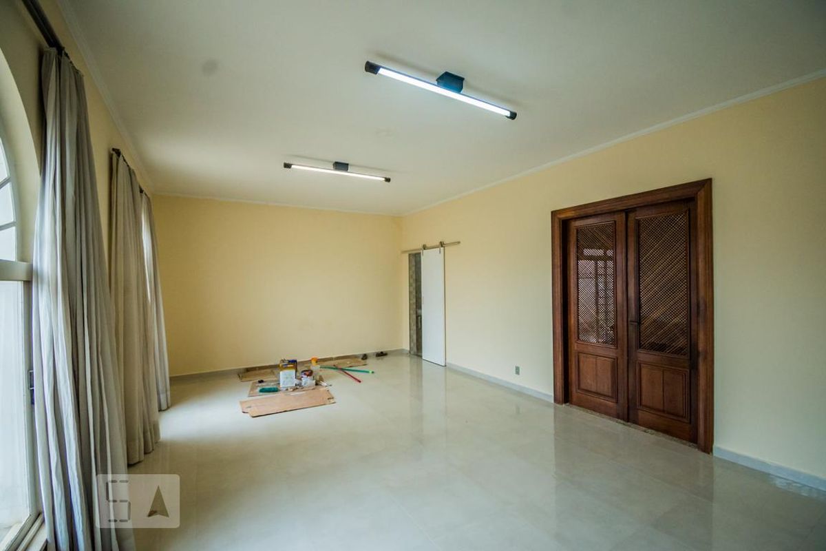 Casa à Venda - Taquaral, 7 Quartos,  400 m2 em , Campinas - sp | SoloBR