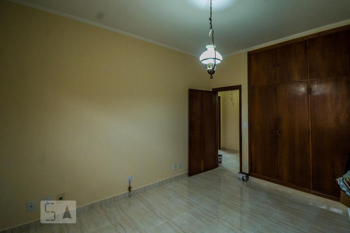 Casa à Venda - Taquaral, 7 Quartos,  400 m2 em , Campinas - sp | SoloBR