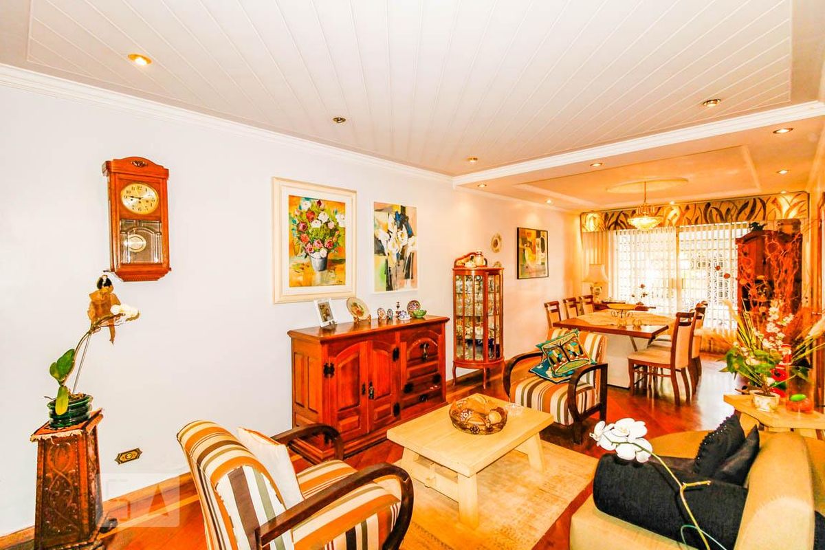 Casa, 3 quartos, 215 m² - Foto 1