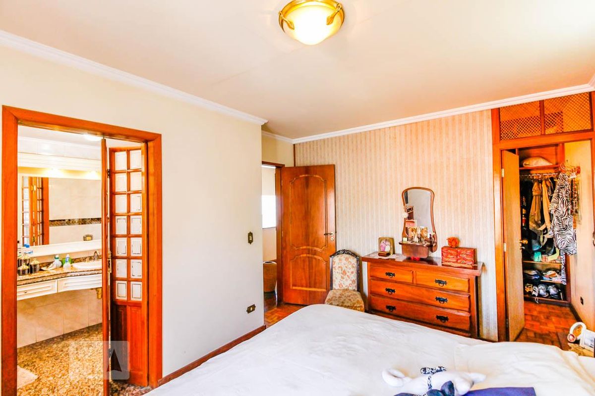 Casa, 3 quartos, 215 m² - Foto 38