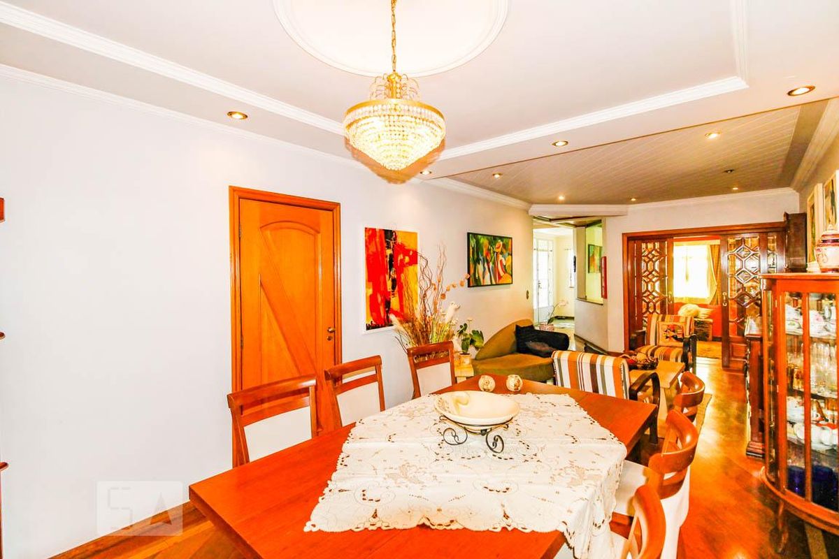 Casa, 3 quartos, 215 m² - Foto 8