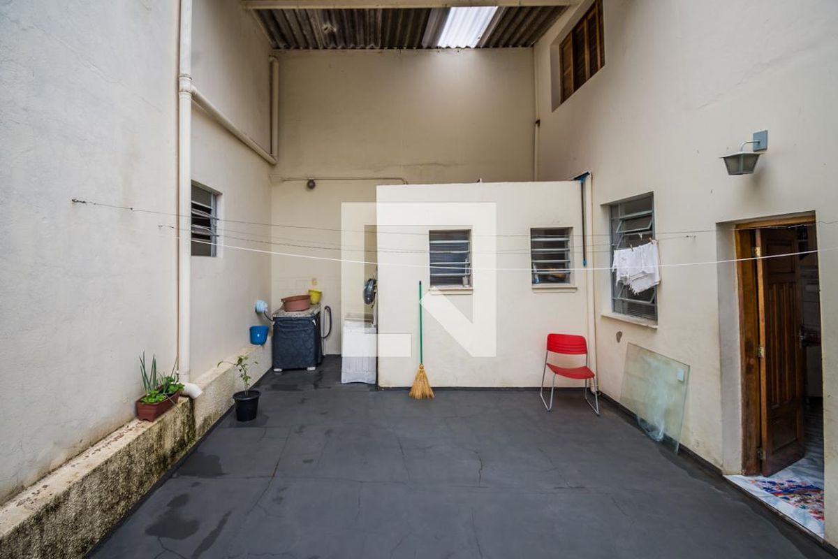 Casa à Venda - Cambuí, 4 Quartos,  254 m2 em , Campinas - sp | SoloBR