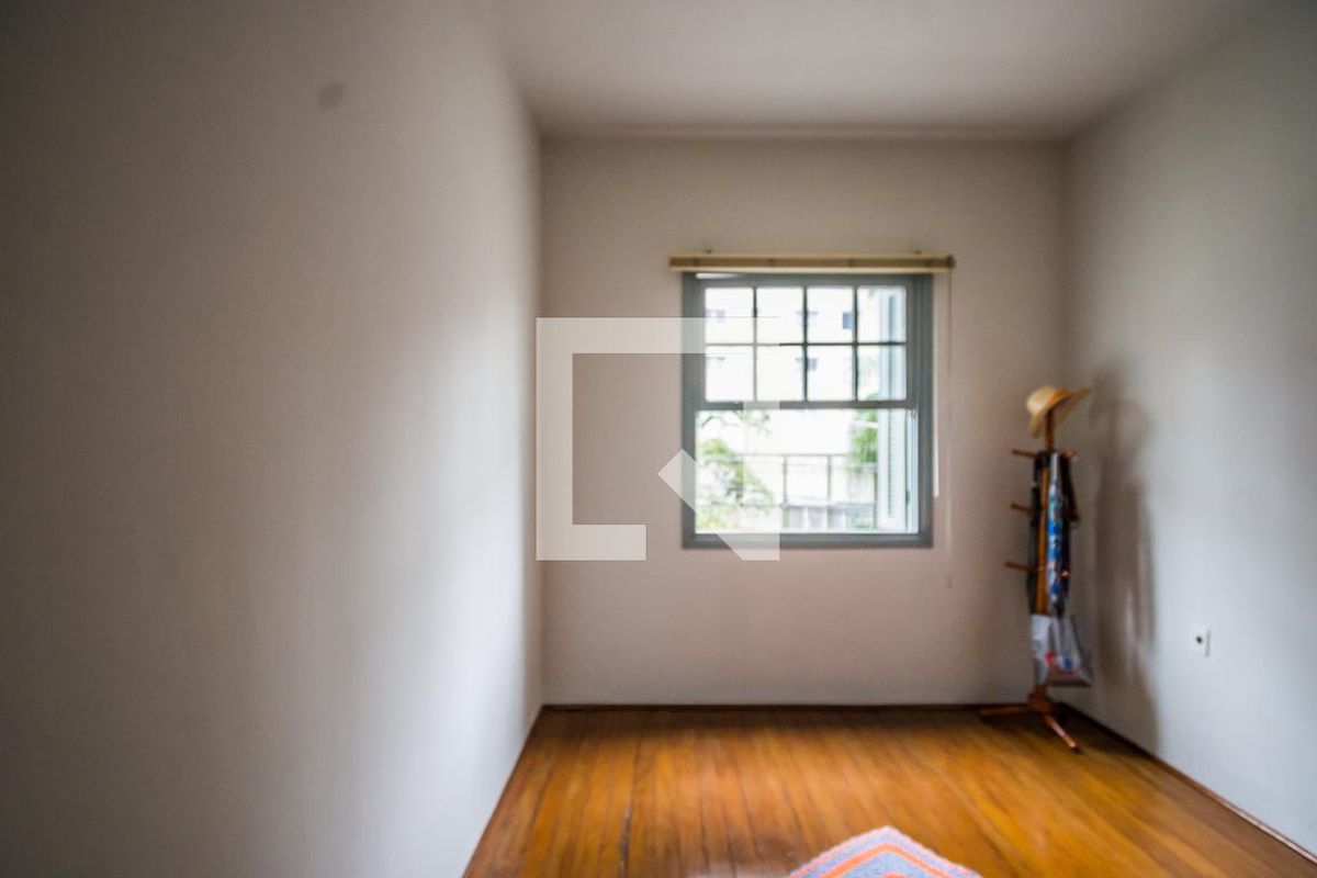 Casa à Venda - Cambuí, 4 Quartos,  254 m2 em , Campinas - sp | SoloBR