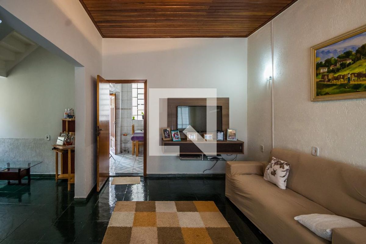 Casa à Venda - Cambuí, 4 Quartos,  254 m2 em , Campinas - sp | SoloBR