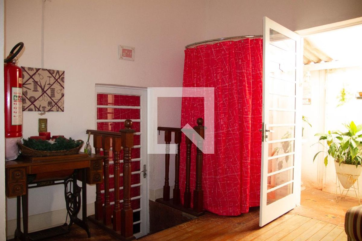Casa à Venda - Centro, 3 Quartos,  130 m2 em , Campinas - sp | SoloBR