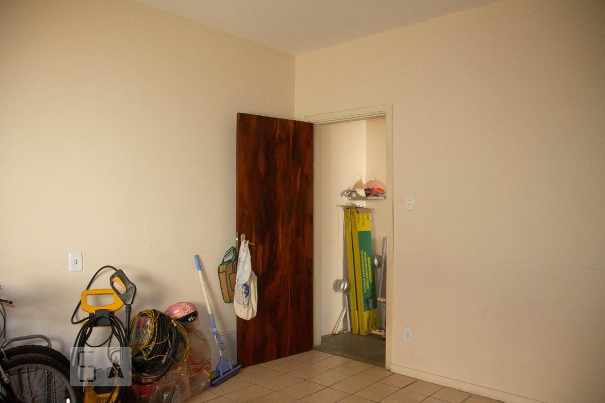 Casa à Venda - Cambuí, 5 Quartos,  300 m2 em , Campinas - sp | SoloBR