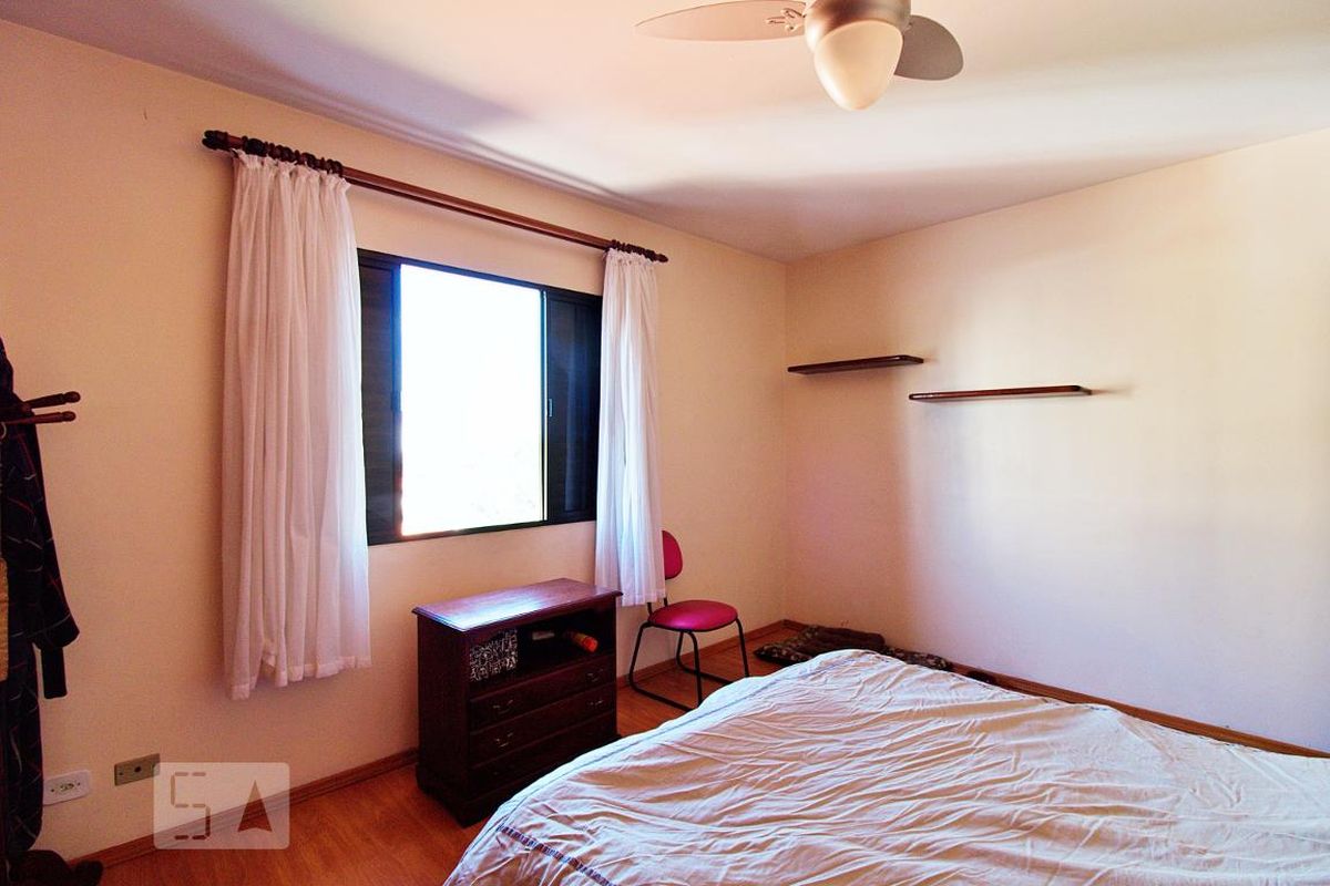 Casa, 3 quartos, 245 m² - Foto 44