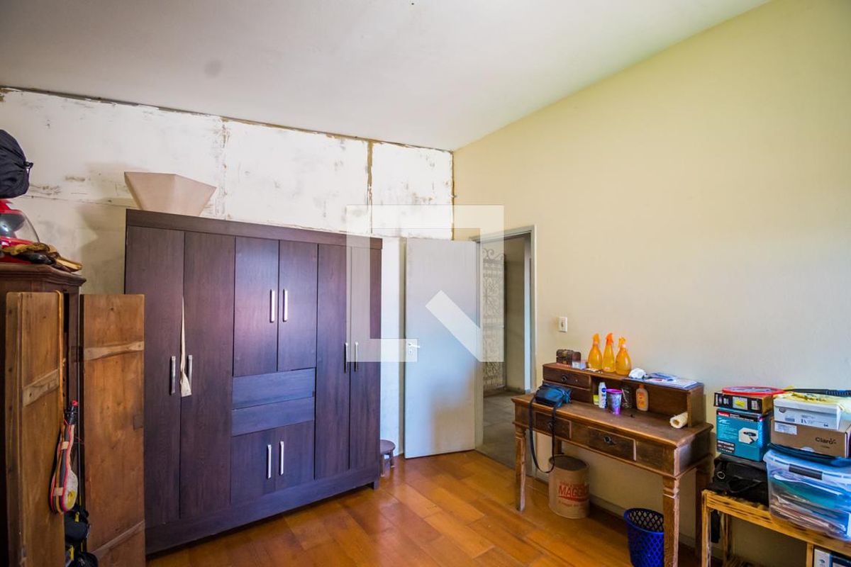 Casa à Venda - Jardim Chapadão, 4 Quartos,  250 m2 em , Campinas - sp | SoloBR