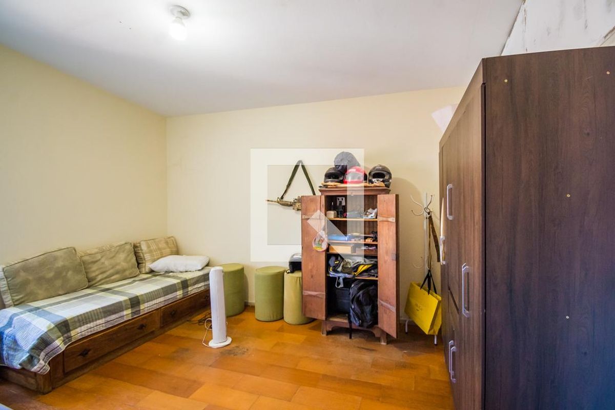 Casa à Venda - Jardim Chapadão, 4 Quartos,  250 m2 em , Campinas - sp | SoloBR