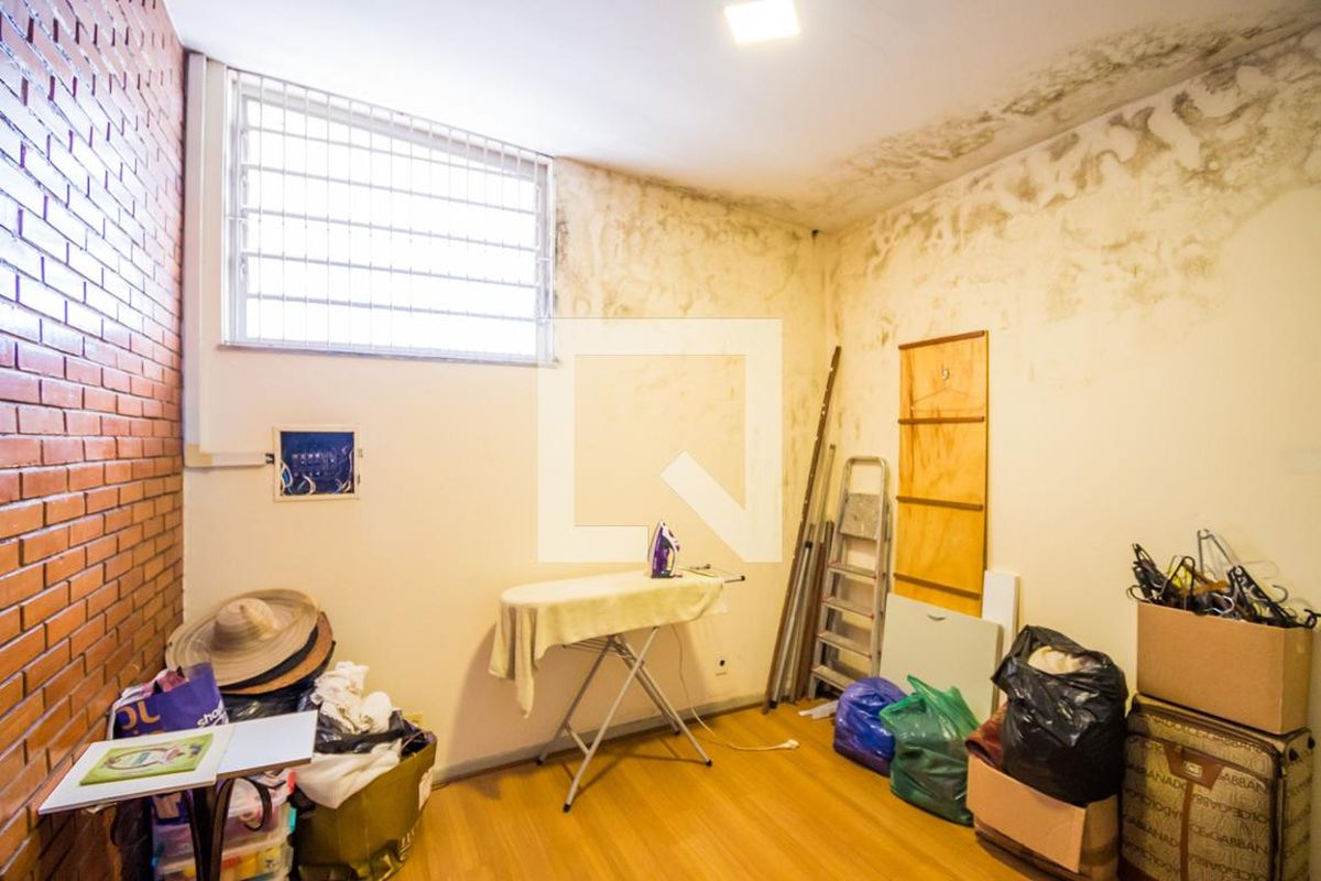 Casa à Venda - Jardim Chapadão, 4 Quartos,  250 m2 em , Campinas - sp | SoloBR