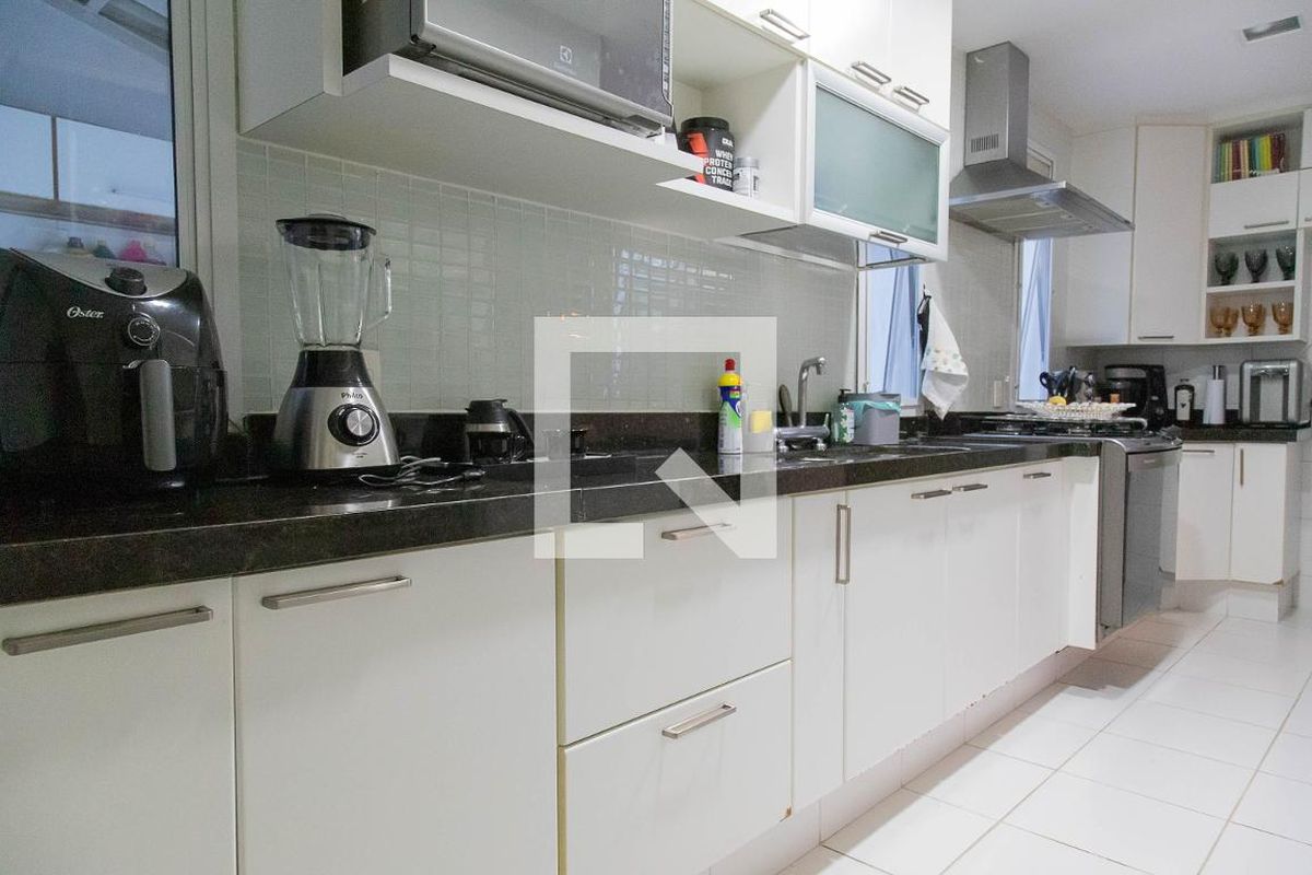 Casa, 4 quartos, 280 m² - Foto 172