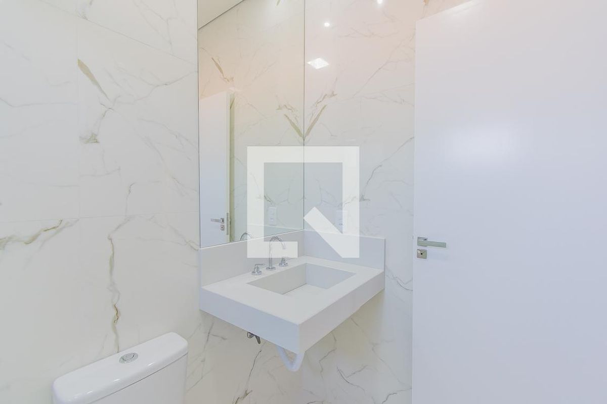Casa à Venda - Swiss Park, 3 Quartos,  205 m2 em , Campinas - sp | SoloBR